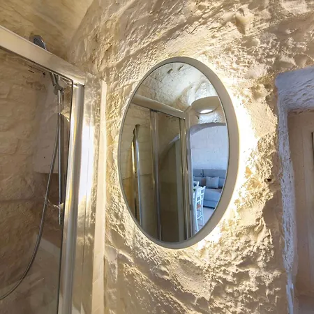 Trullo Dueconi Villa *